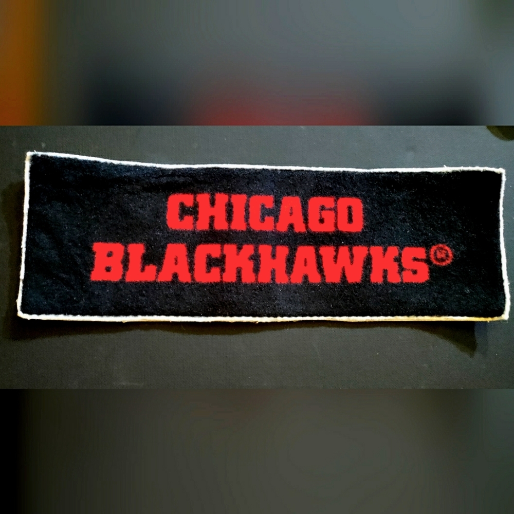 NEW (1) NHL "Chicago BlackHawks" Hockey Patch/Emblem/Appliqué! 11.5" x 4" Sew-On